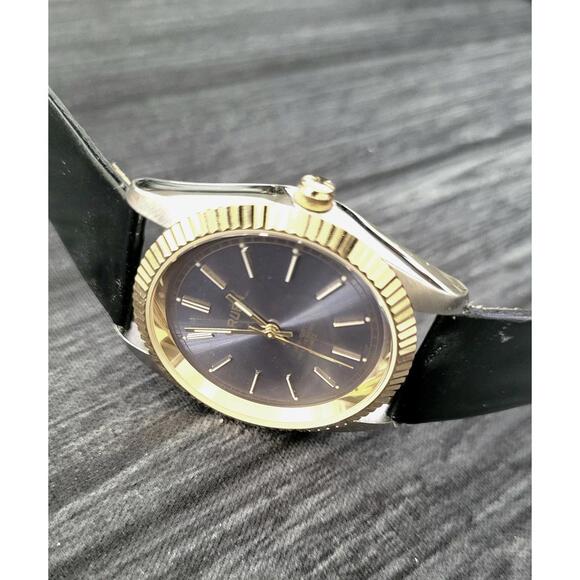 Rare Gruen 2 Tone Mens Dress Watch Satin Dial Fluted Bezel - Picture 6 of 8